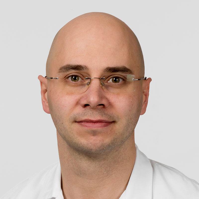 Roman Pfeifer, MD